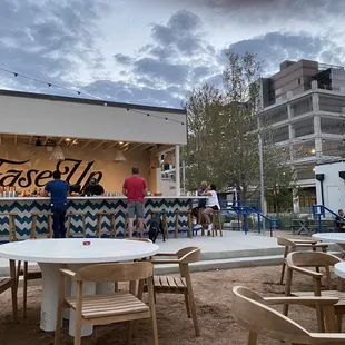 Idle Beer Hall & Brewery