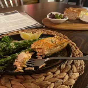 Salmon and broccolini