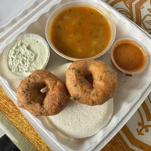 Idly Vada Combo