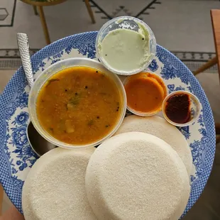 A picture from october last year- Thatte idlis.