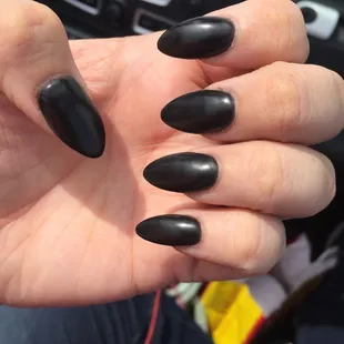 My matte black nails :)