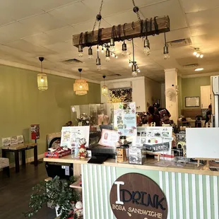 ramen and noodles, interior