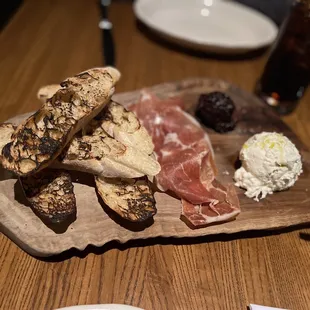 720 DAY DRIED PROSCIUTTO &amp; IMPORTED BURRATA