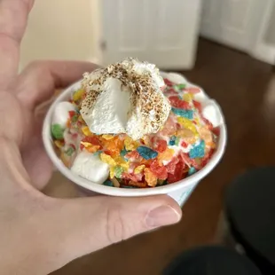 Fruity pebbles sundae