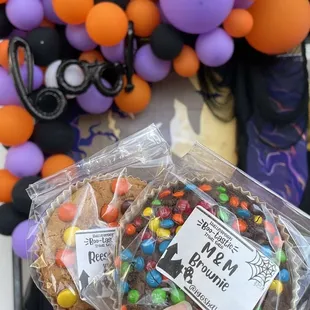 M&amp;M and Reese's brownies