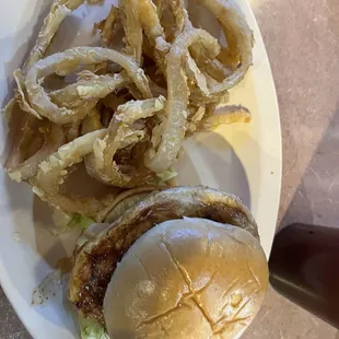 Grilled chicken sandwich &amp; onion rings