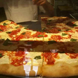 food, pizza