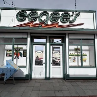 Eegees history and storefront
