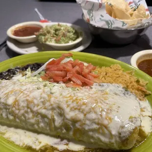 Avocado burrito