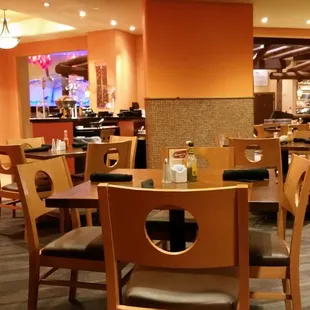 sushi and sashimi, interior