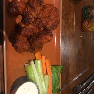 The buffalo wings.