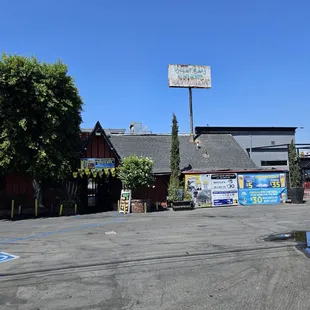 Back of the restaurant with plenty of parking