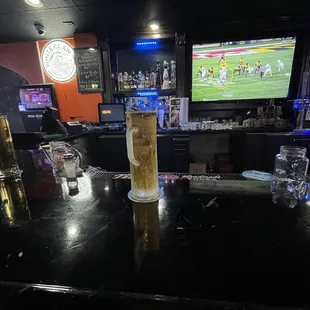 Beer football touch turnes.
