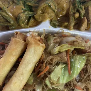 Beef Karekare, pancit and pork lumpia