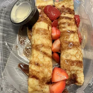 Cinnamon Bun Crepes