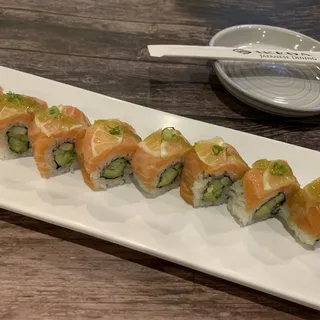 Yuzu Salmon Roll