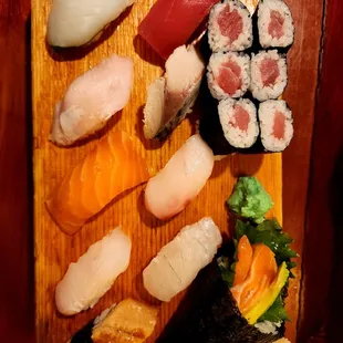 Sushi special deluxe