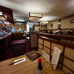 sushi and sashimi, interior