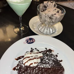 Grasshopper Martini, Flavor of the Day Sebastian Joes Ice Cream, Chocolate Cake