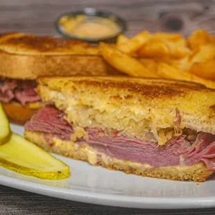 REUBEN SANDWICH