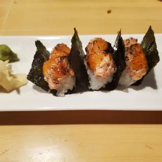 Salmon Truffle Grab Handroll