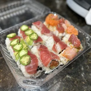 Sunset, ahí ahí &amp; special poke rolls