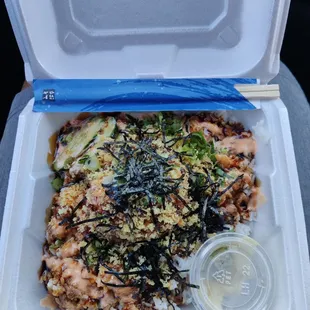 Spicy tuna don, extra volcano!!
