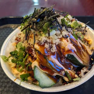 Spicy tuna bowl volcano style