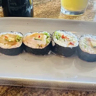 Hamachi Futomaki