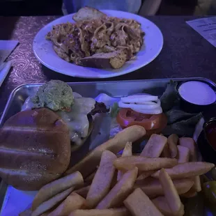 El Diablo Pasta and Guacamole Bacon Burger - amazing!!!