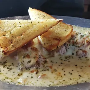 Stuffed Shell Alfredo