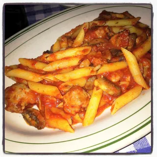 7. Penne e Funghi Salsiccie