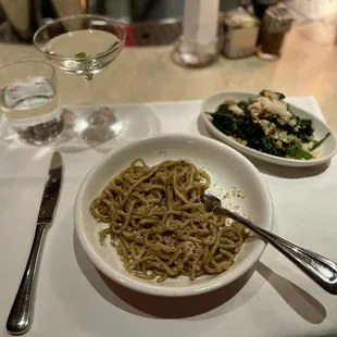 Cacio e Pepe with a side of Broccolini