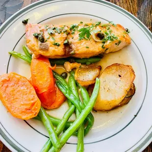 Salmone al Vino Bianco e Capperi