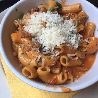 Rigatoni Salsiccia e Funghi
