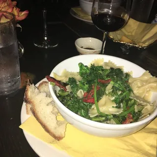 Farfalle alla Campagnola