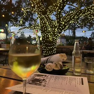 Outdoor Ambiance