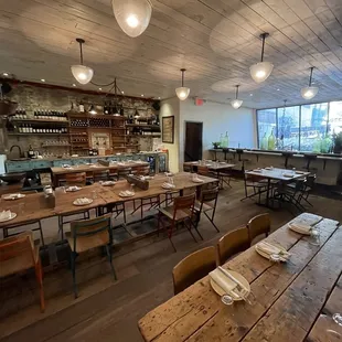 an empty restaurant