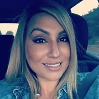 Mercedes R.