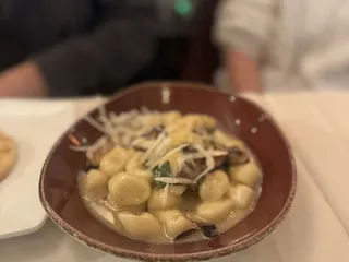 Greg's Restaurant