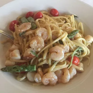 Linguini Alla Mediterranean Pasta