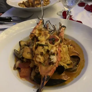Linguini with Mixed Seafood