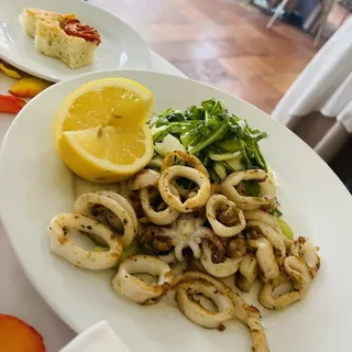 Grilled Calamari Salad