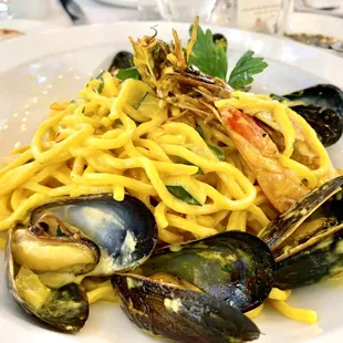 Saffron sauces seafood