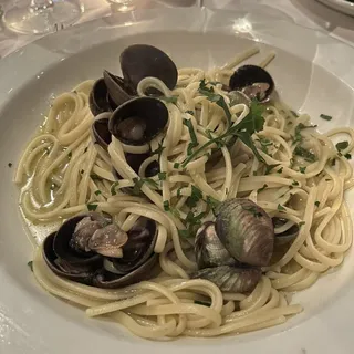 Linguine con Vongole Veraci