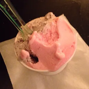 Chocolate chip and strawberry: a classic!