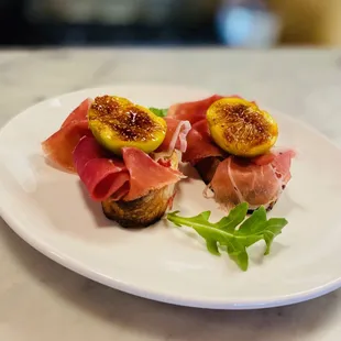 sushi and sashimi, sushi, sashimi, food