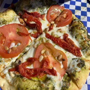 Pesto pizza