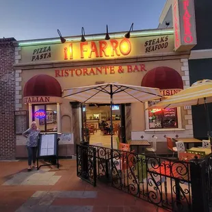 Great place to eat....very nice time thanks to Fernando, our waiter.