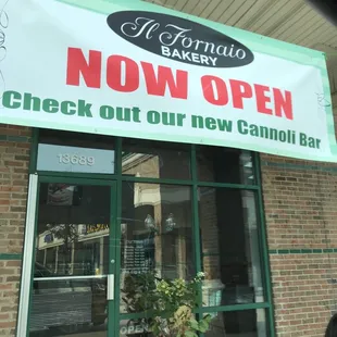 Check out their new Cannoli Bar!